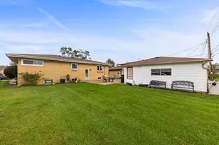 70 E Craig Dr, Chicago Heights, IL 60411 - Photo 16