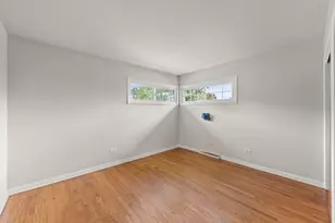 70 E Craig Dr, Chicago Heights, IL 60411 - Photo 10