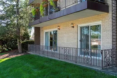 3N550 Crown Road #9, Elmhurst, IL 60126 - Photo 16
