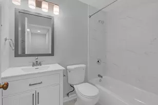 1353 Cove Dr, Prospect Heights, IL 60070 - Photo 8