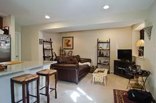 2335 W Iowa St, Chicago, IL 60622 - Photo 2