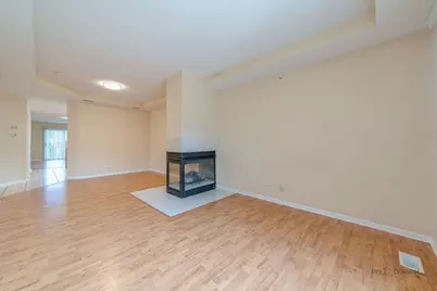 1002 Kensington Drive, Northbrook, IL 60062 - Photo 8