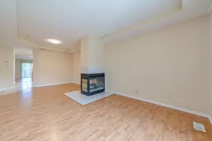1002 Kensington Dr, Northbrook, IL 60062 - Photo 8