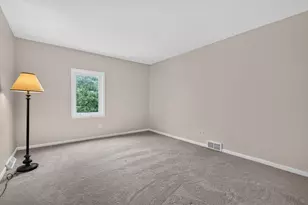 29W055 Schillinger Dr, Naperville, IL 60564 - Photo 26