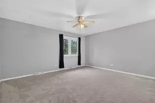 29W055 Schillinger Dr, Naperville, IL 60564 - Photo 30