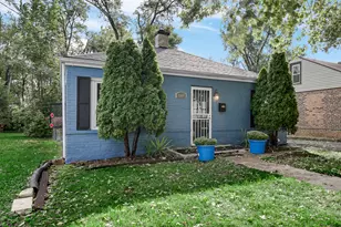 15041 Riverside Dr, South Holland, IL 60473 - Photo 2