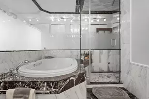 111 E Chestnut St, Chicago, IL 60611 - Photo 14