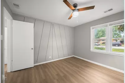 7101 W 115th Street, Worth, IL 60482 - Photo 6