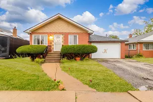 15225 5th Ave, Phoenix, IL 60426 - Photo 1