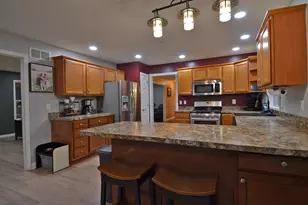 1070 Commercial Dr, Marseilles, IL 61341 - Photo 6