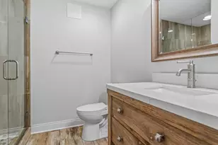 5808 W Waveland Ave, Chicago, IL 60634 - Photo 24