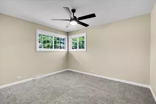 937 Pamela Dr, Bensenville, IL 60106 - Photo 14