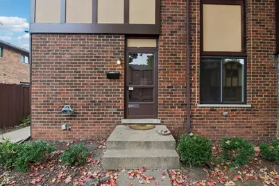 1S309 Windsor Lane, Villa Park, IL 60181 - Photo 4