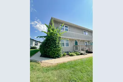 218 Eagle Court #C, Bolingbrook, IL 60440 - Photo 2