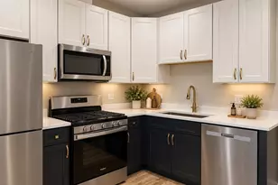 2223 W Taylor St, Chicago, IL 60612 - Photo 8