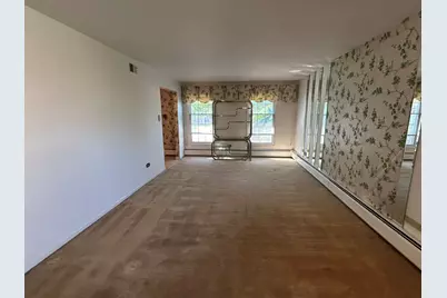 303 S University Avenue, Glenwood, IL 60425 - Photo 6