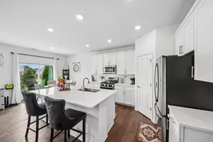 2629 Martini St, Mundelein, IL 60060 - Photo 8