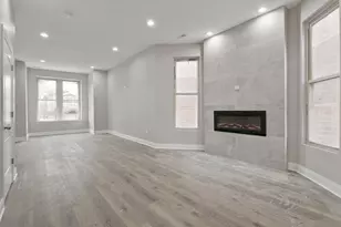 2714 W Polk St, Chicago, IL 60612 - Photo 2