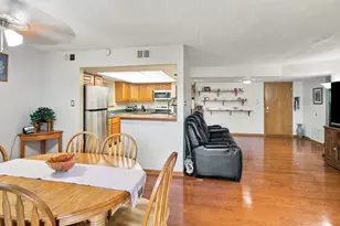 11129 NW Rd, Palos Hills, IL 60465 - Photo 10