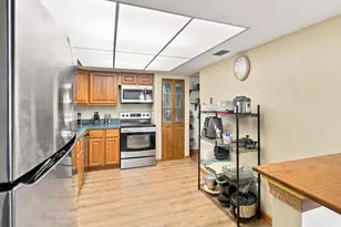 11129 NW Rd, Palos Hills, IL 60465 - Photo 12