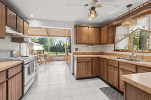 15115 Le Claire Ave, Oak Forest, IL 60452 - Photo 12