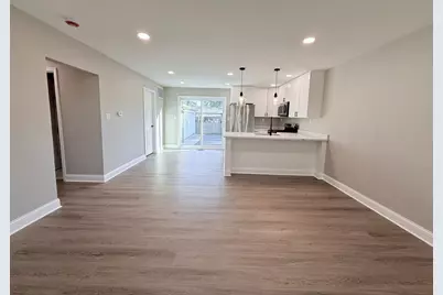 197 Hadleigh Road, Bolingbrook, IL 60440 - Photo 6