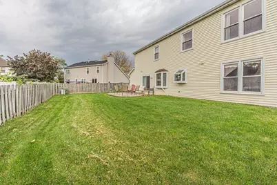 320 E Fox Hill Drive, Buffalo Grove, IL 60089 - Photo 26