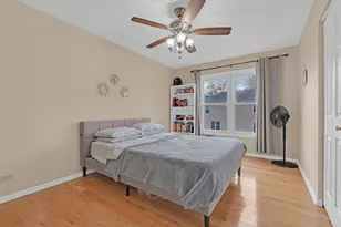 320 E Fox Hill Dr, Buffalo Grove, IL 60089 - Photo 20