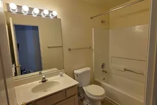 37 Arboretum Dr, Lombard, IL 60148 - Photo 12