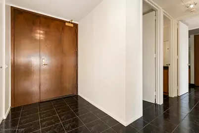 360 E Randolph Street #2203, Chicago, IL 60601 - Photo 32