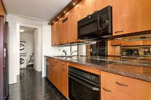 360 E Randolph St, Chicago, IL 60601 - Photo 20