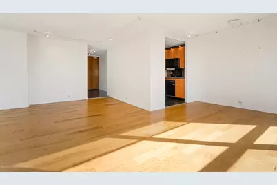 360 E Randolph Street #2203, Chicago, IL 60601 - Photo 16