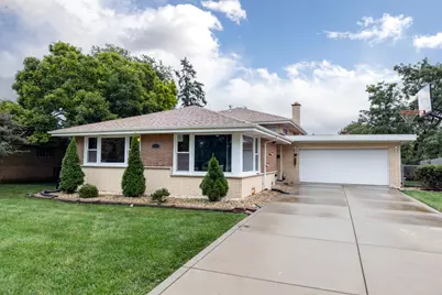 913 E 166th Street, South Holland, IL 60473 - Photo 1