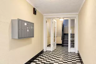 8012 S Essex Ave, Chicago, IL 60617 - Photo 2