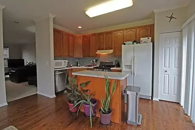 1059 Ellsworth Drive, Grayslake, IL 60030 - Photo 2