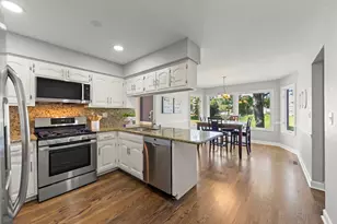 1N210 Coventry Dr, Wheaton, IL 60188 - Photo 12