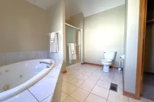 780 Sigmund Rd, Naperville, IL 60563 - Photo 16
