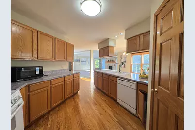 780 Sigmund Road, Naperville, IL 60563 - Photo 6