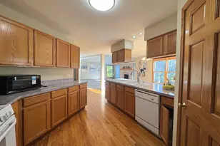 780 Sigmund Rd, Naperville, IL 60563 - Photo 6