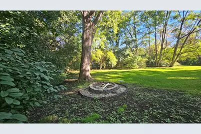 1105 S Hough Street, Barrington, IL 60010 - Photo 28