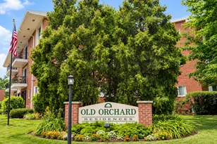 10113 Old Orchard Ct, Skokie, IL 60076 - Photo 24