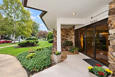 2001 Sherman Avenue #407, Evanston, IL 60201 - Photo 2