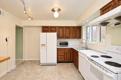 2001 Sherman Avenue #407, Evanston, IL 60201 - Photo 8