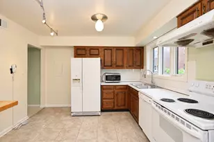 2001 Sherman Ave, Evanston, IL 60201 - Photo 8