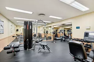 3950 N Lake Shore Dr, Chicago, IL 60613 - Photo 24