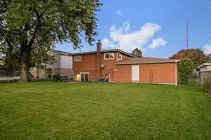 708 Barberry Rd, Highland Park, IL 60035 - Photo 16