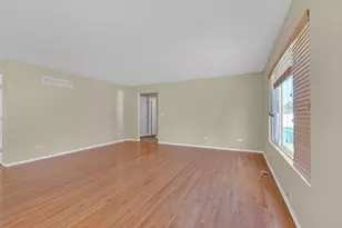 2216 Caton Ridge Dr, Plainfield, IL 60586 - Photo 8