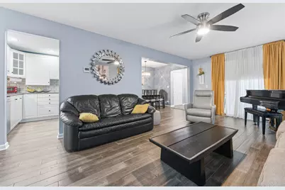 1804 Fayette Walk #D, Hoffman Estates, IL 60169 - Photo 6
