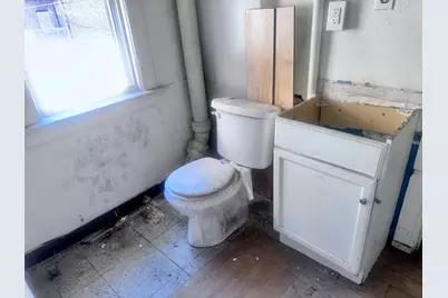 745 E 75th Street, Chicago, IL 60619 - Photo 12