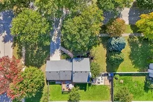 30W736 Whispering Winds Dr, Naperville, IL 60563 - Photo 36